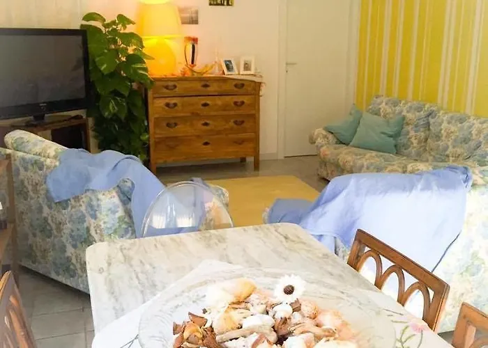 Le Pinette 3* Ameglia