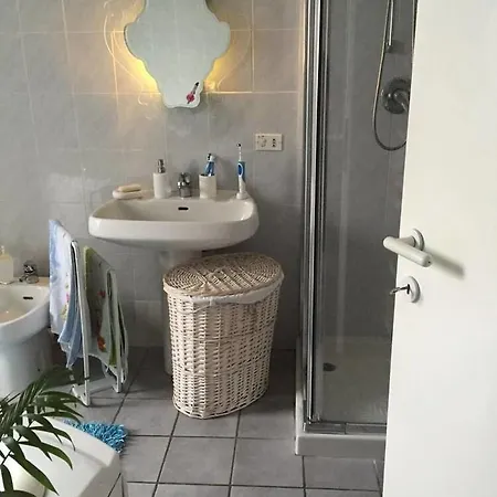 Le Pinette 住宿加早餐酒店 阿梅利亚