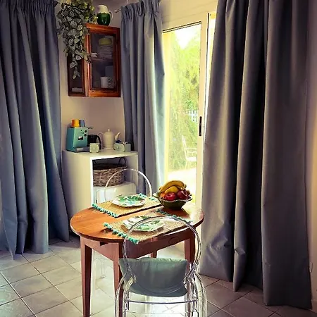 Le Pinette 住宿加早餐酒店 3*